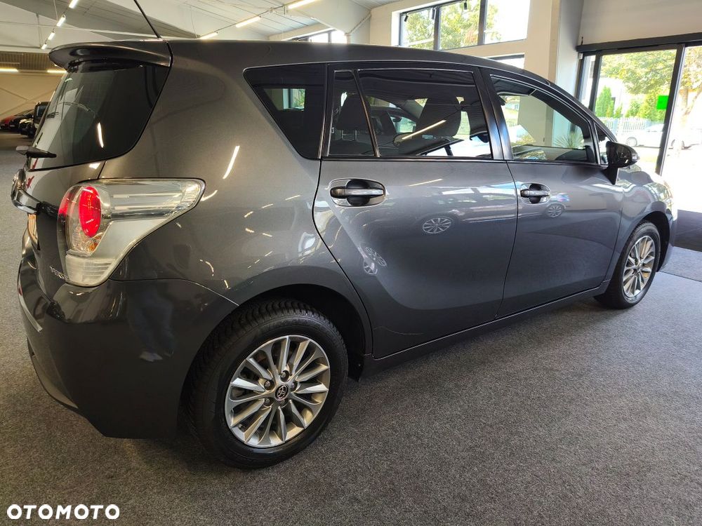 Toyota Verso - 4