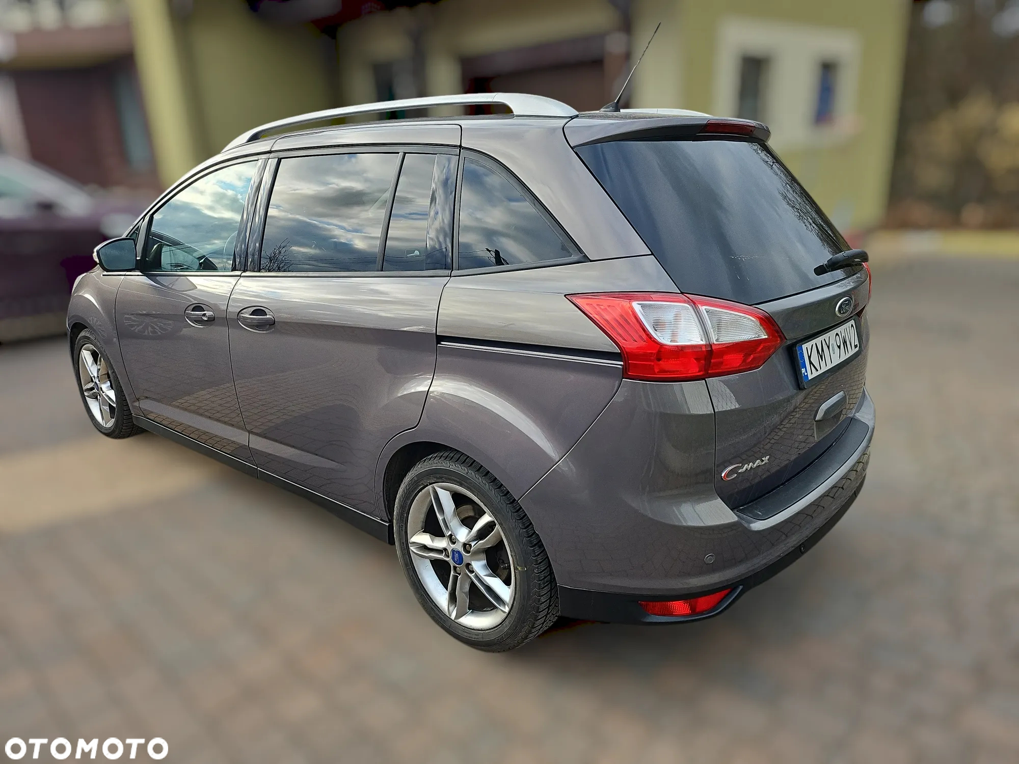 Ford Grand C-MAX - 3