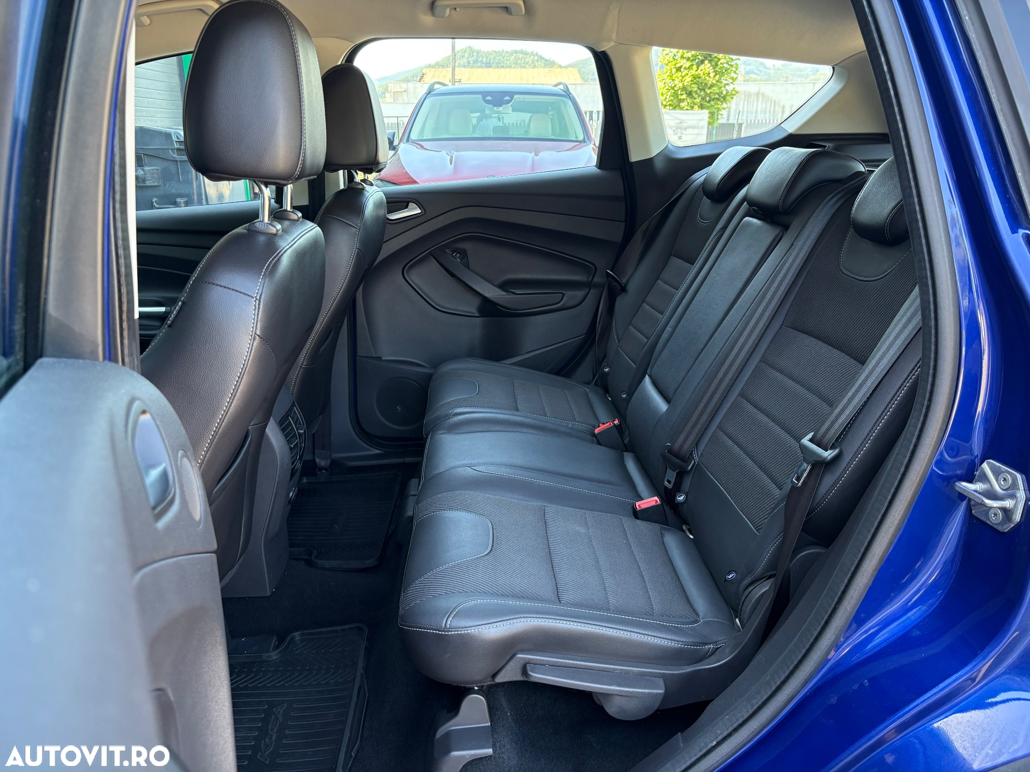 Ford Kuga 2.0 TDCi 4WD Powershift Individual - 12