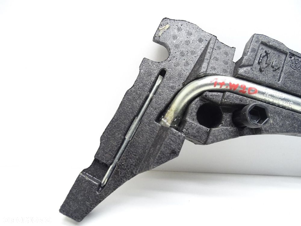 WKŁAD KOŁA ZAPASOWEGO ZESTAW NAPRAWCZY KLUCZ 5G0012115AD VW GOLF VII - 2