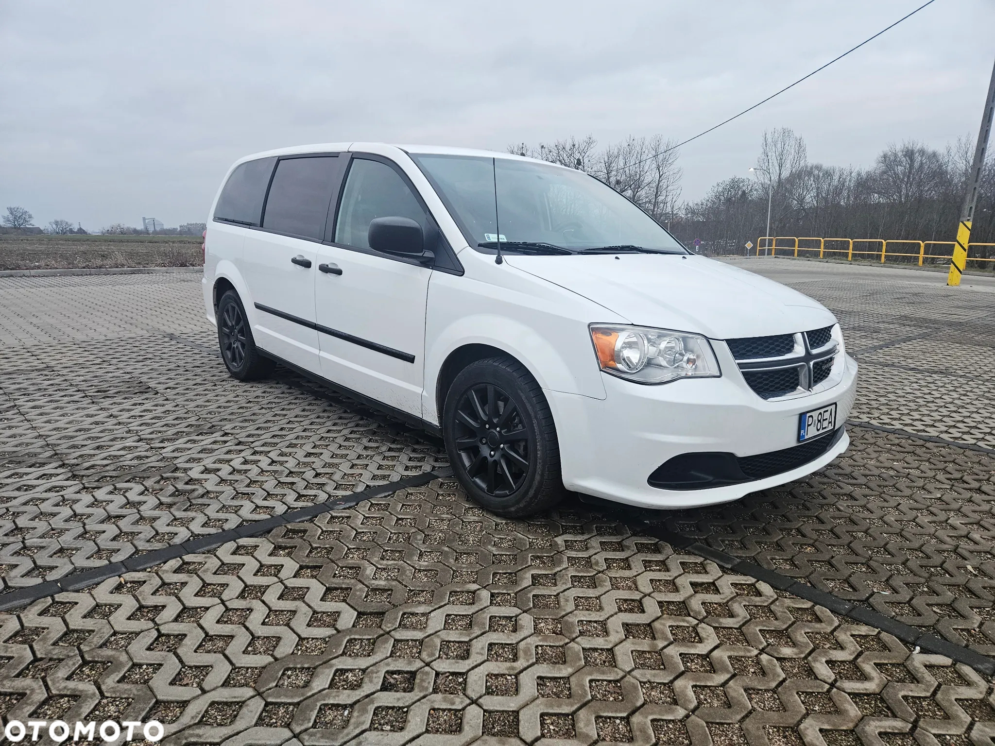 Dodge Grand Caravan - 8