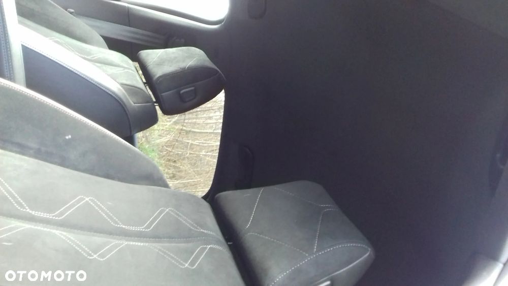 DS Automobiles DS 7 Crossback 1.5 BlueHDi Bastille + - 25