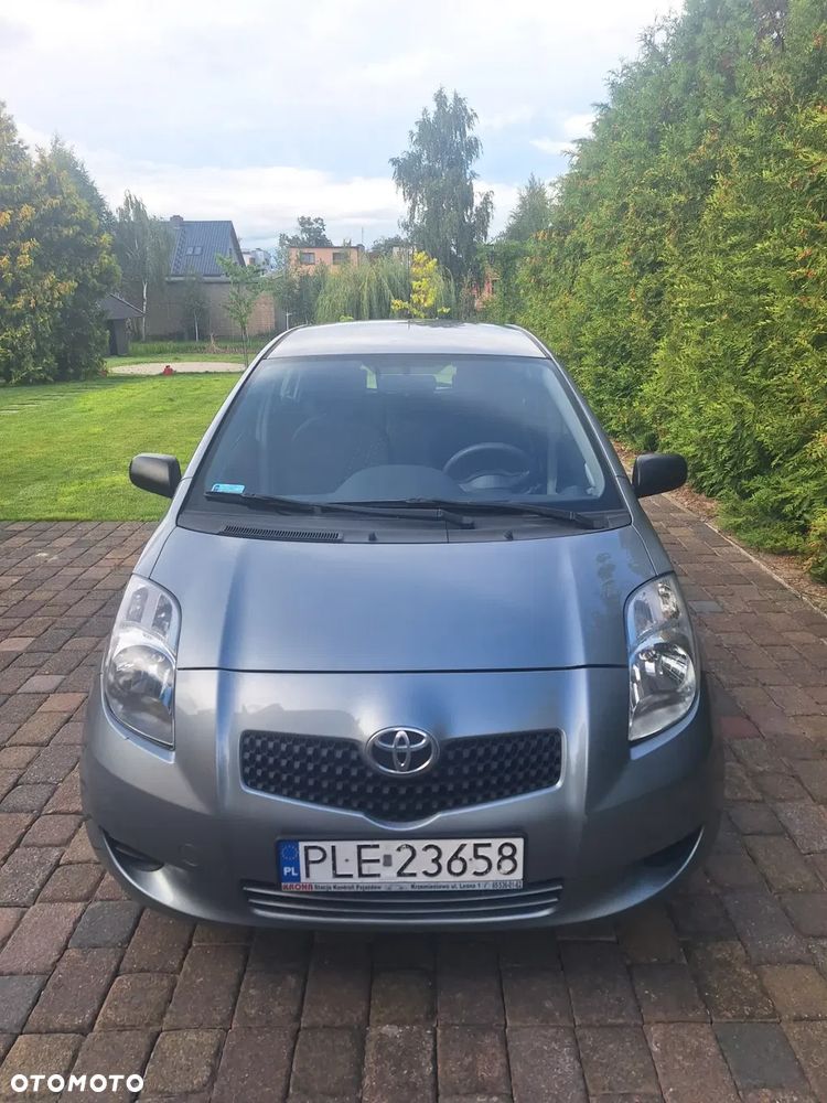 Toyota Yaris 1.3 Prestige - 4