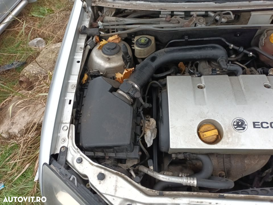 Dezmembrari  Opel VECTRA C  2002  > 2009 1.8 16V Benzina - 3