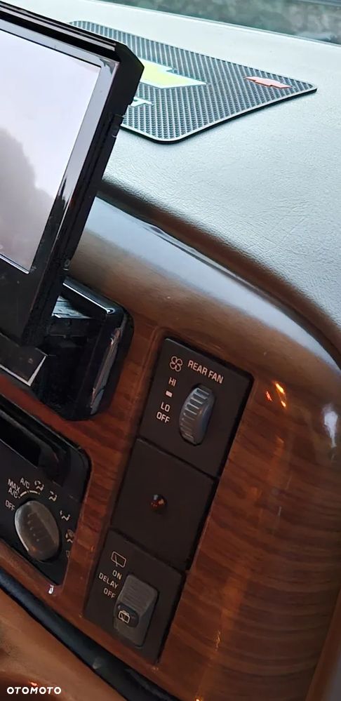 Chevrolet Astro - 27