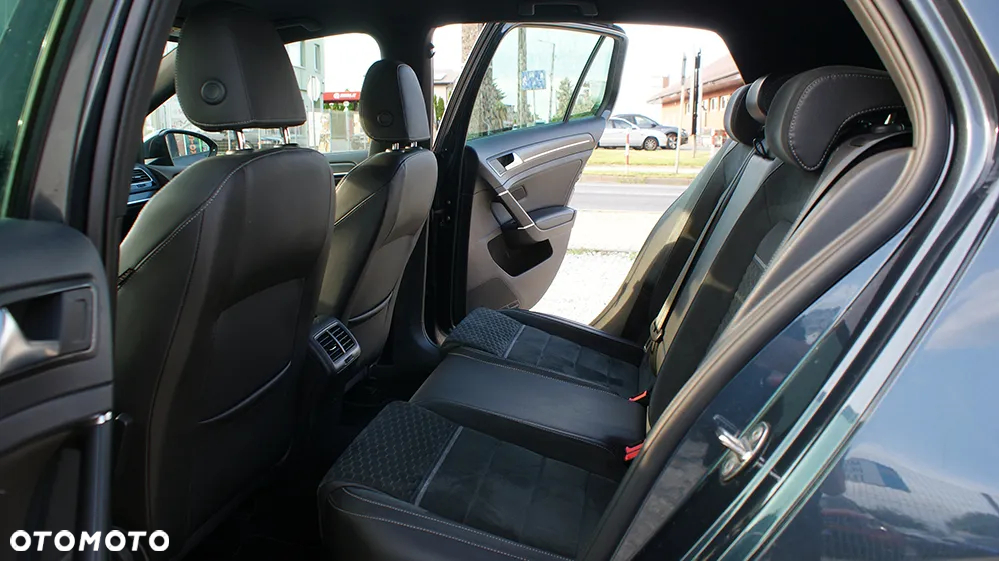 Volkswagen Golf 1.4 GTE Plug-In-Hybrid DSG - 21