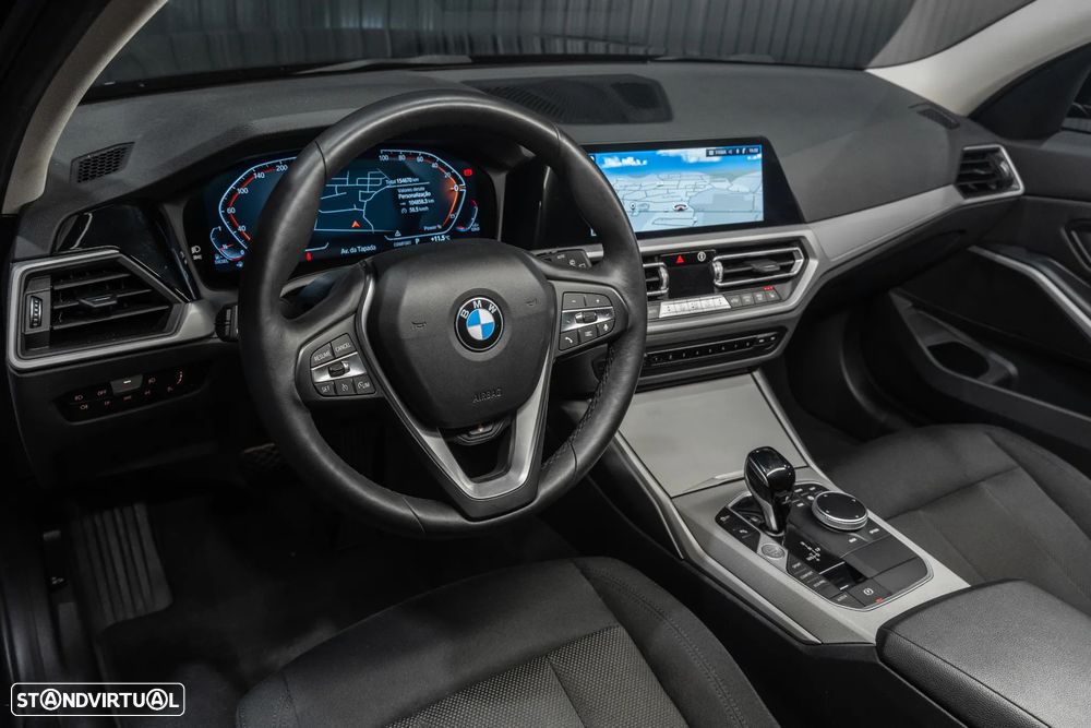 BMW 318 d Aut. Sport Line - 23