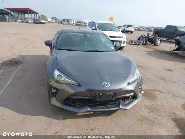 Toyota GT86 2.0 Dynamic - 6