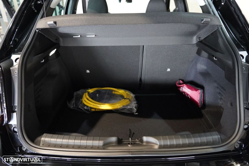 Fiat 600e 54 kWh (RED) - 31