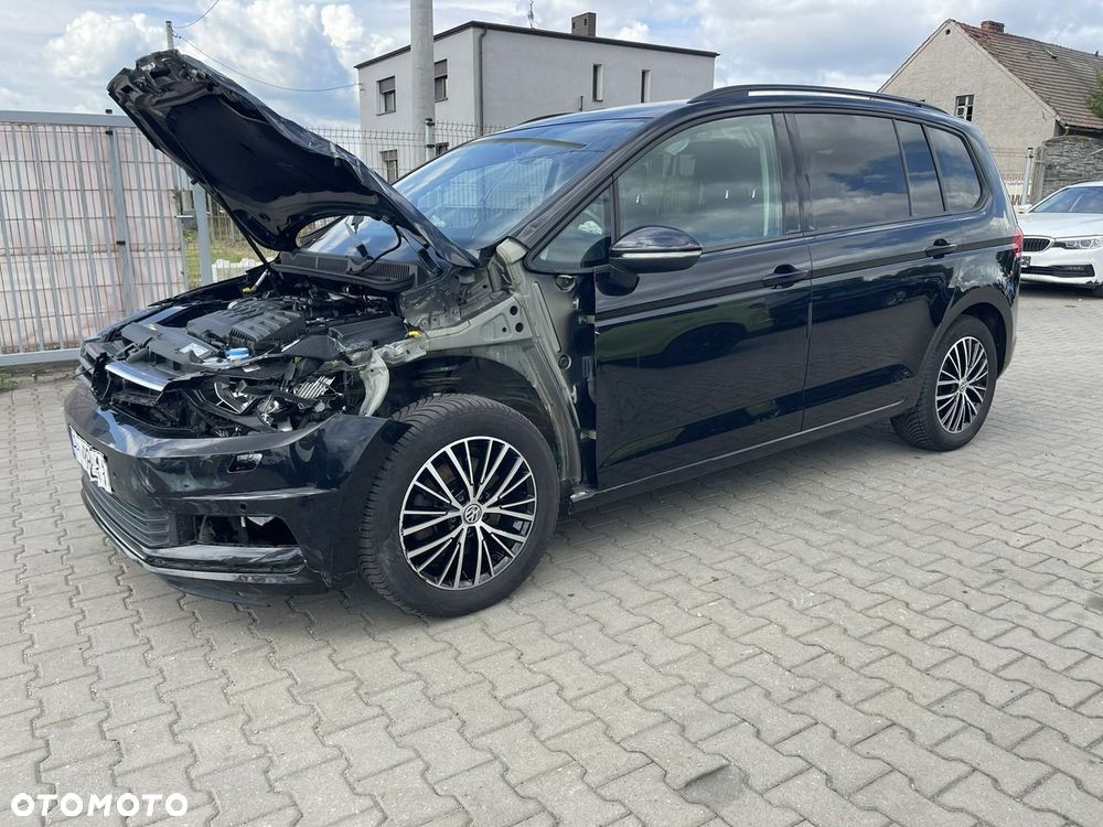 Volkswagen Touran 2.0 TDI BMT Comfortline - 3