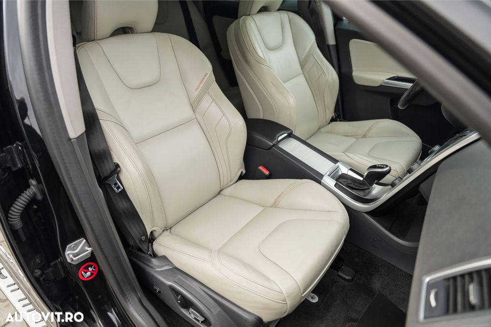 Volvo XC 60 D4 AWD Geartronic Inscription - 17