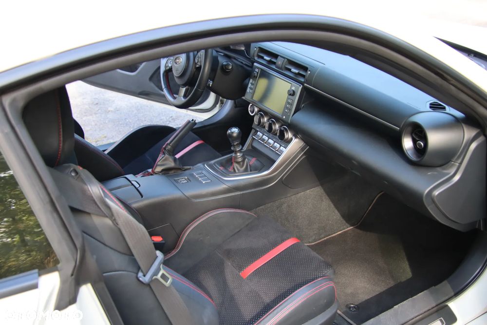 Subaru BRZ 2.4i Sport - 9