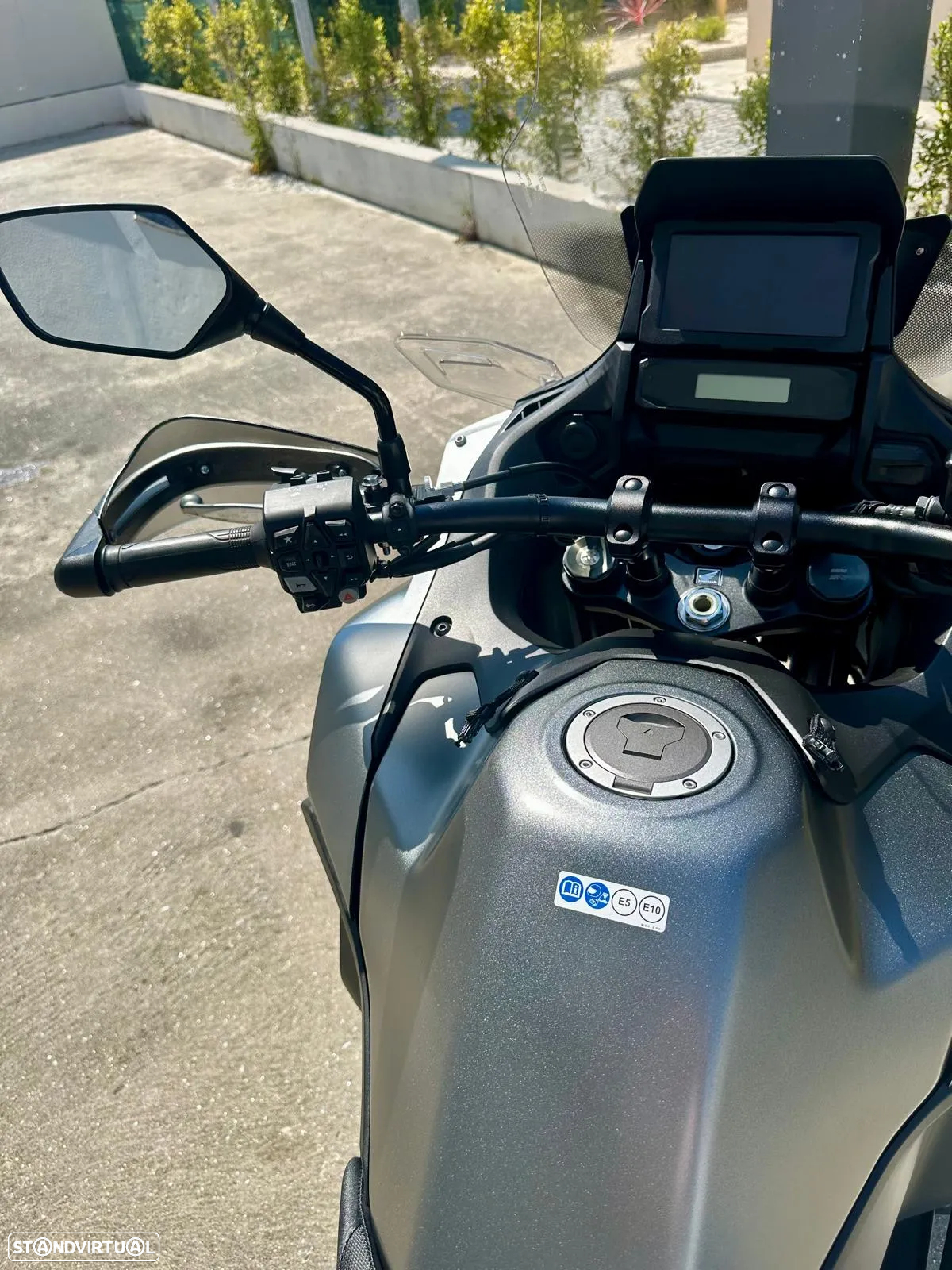 Honda NT - 10
