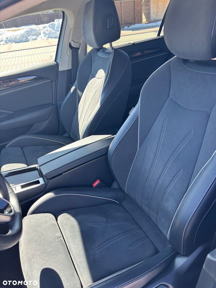 Volkswagen Passat - 11
