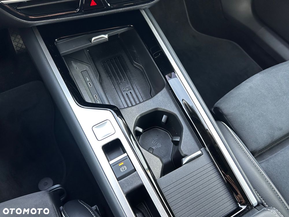 Volkswagen Passat 1.5 TSI eHybrid PHEV 200kW Style DSG - 30