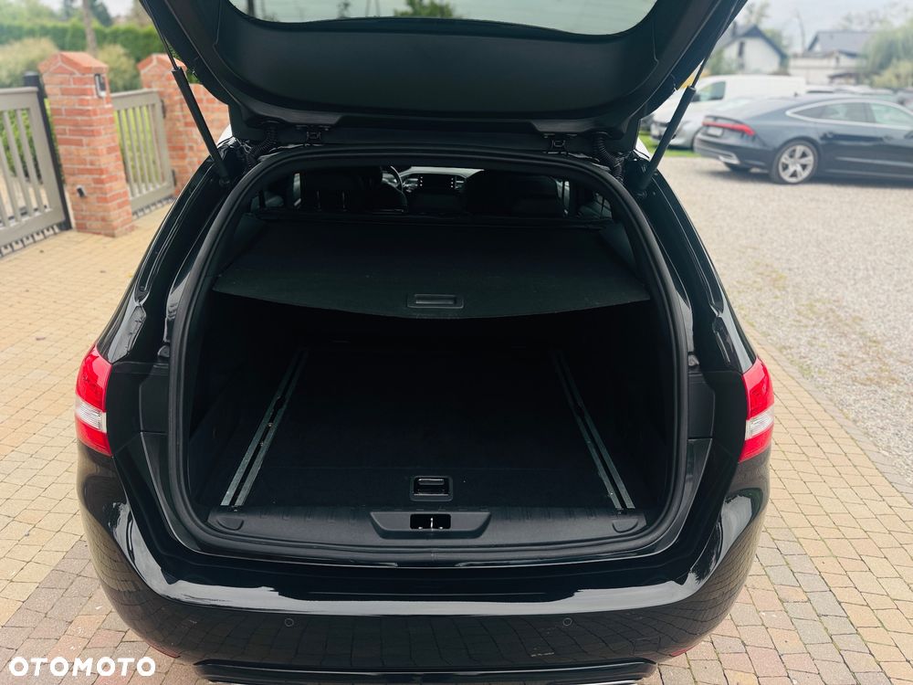 Peugeot 308 SW BlueHDi 180 EAT8 Stop & Start GT - 21