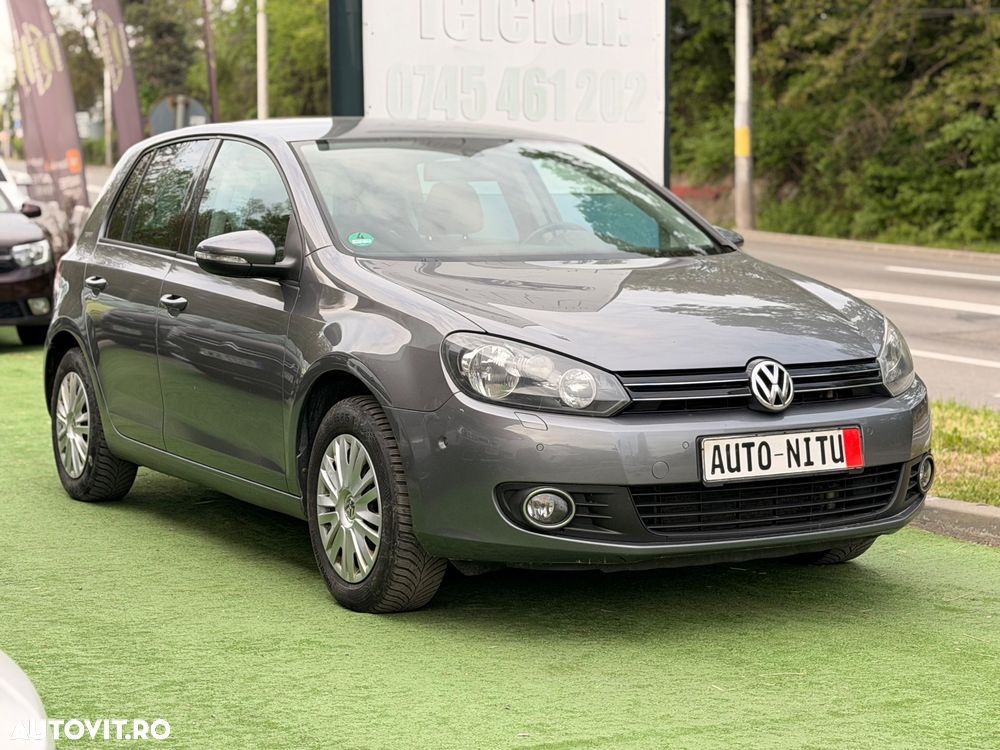 Volkswagen Golf - 10