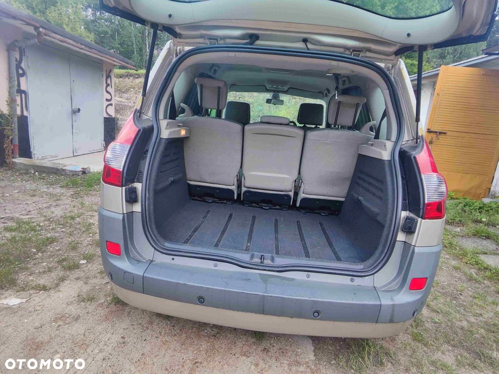 Renault Scenic 1.6 16V Authentique - 4