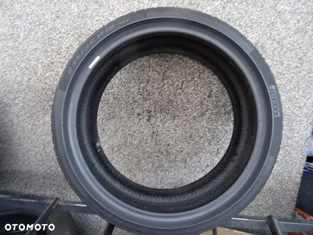 235/35/R19 91Y Pirelli Pzero - 5