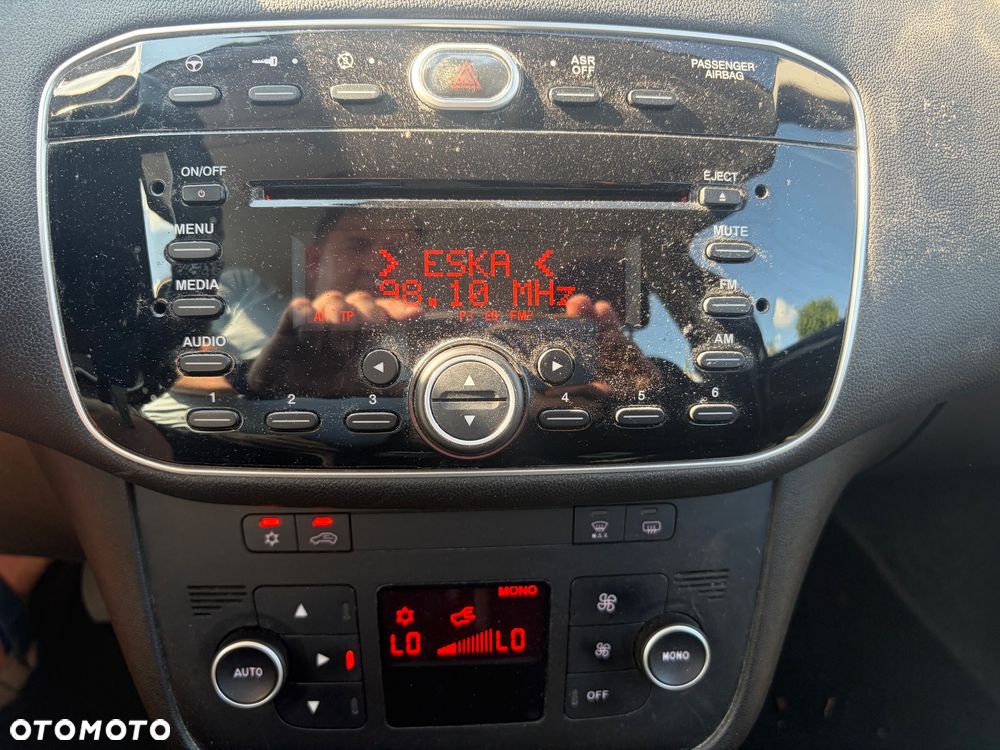 Fiat Punto 1.4 Estiva S&S - 24
