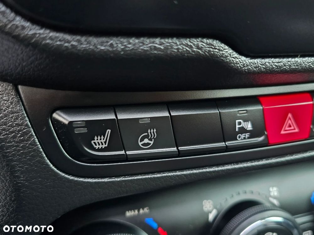 Jeep Renegade 1.4 MultiAir Limited - 39