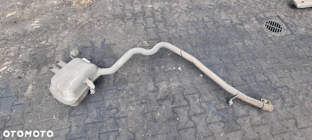 WYDECH KOŃCOWY VOLKSWAGEN PASSAT B8 R-LINE - 2