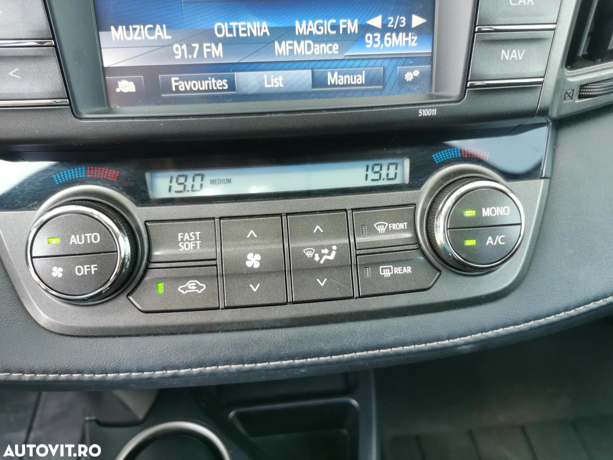 Toyota RAV4 2.0 D-4D 2WD Comfort - 24