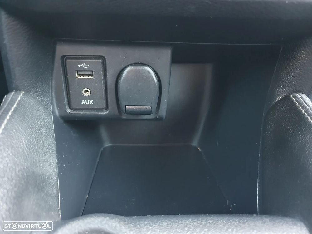 Nissan Micra 0.9 IG-T N-Connecta Skyline S/S - 20