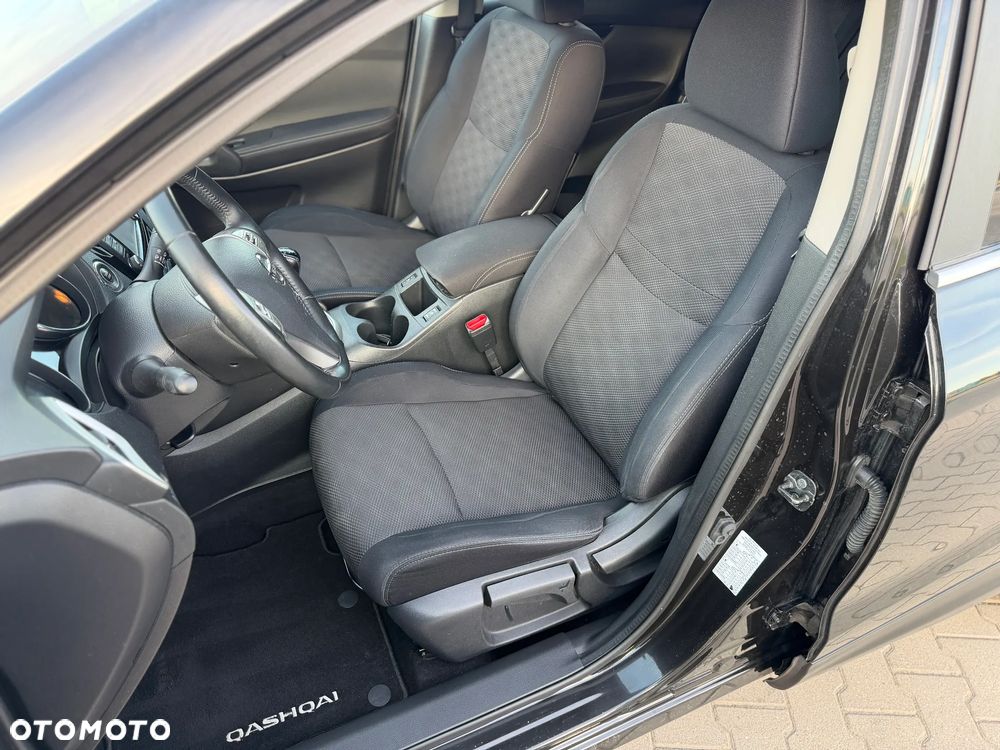 Nissan Qashqai 1.6 DIG-T N-Tec - 25