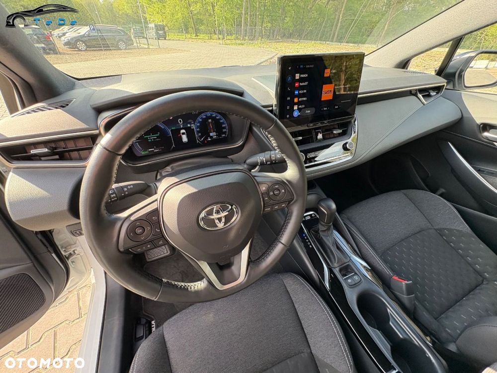 Toyota Corolla 1.8 Business Edition - 25