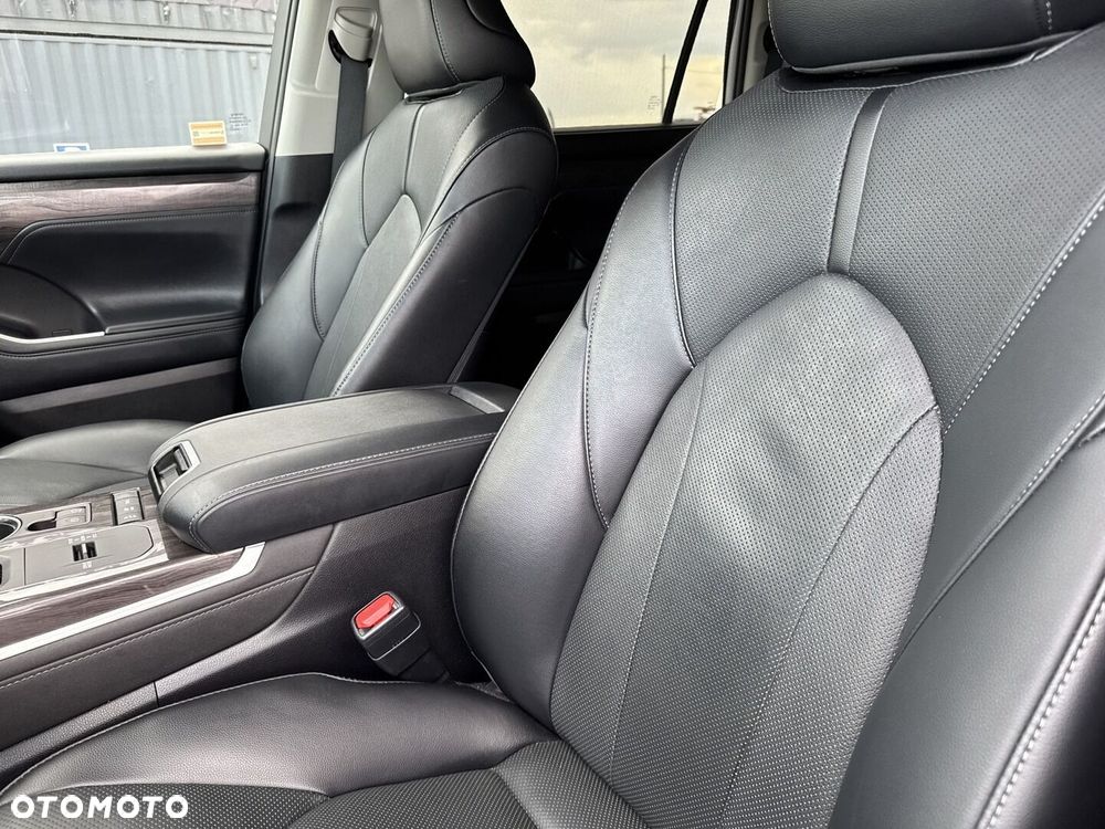 Toyota Highlander - 16