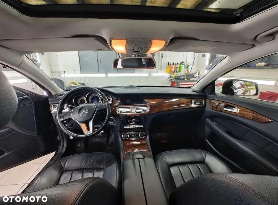 Mercedes-Benz CLS 350 CDI 4-Matic BlueEff - 17