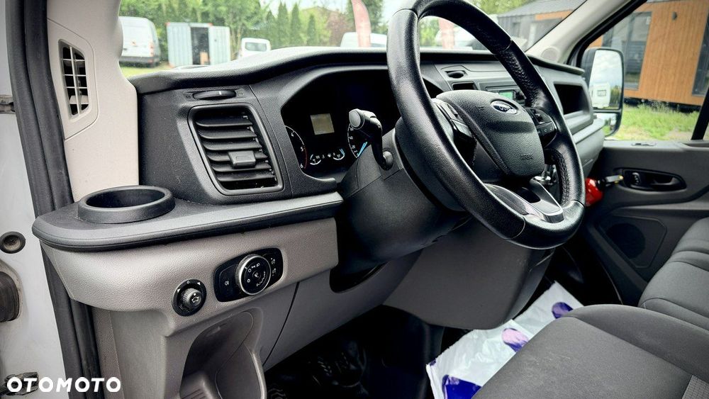 Ford Transit - 18