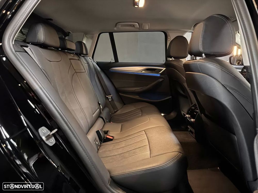 BMW 530 e Aut. Luxury Line — fotografia 29