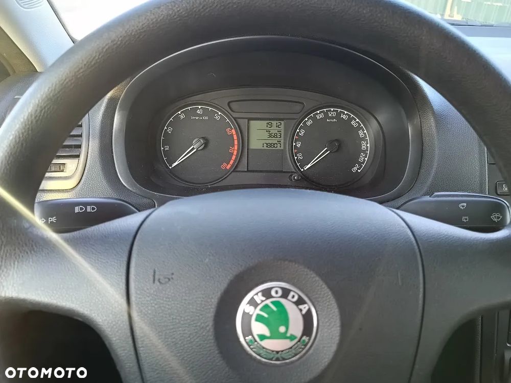 Skoda Fabia 1.2 HTP Classic - 7