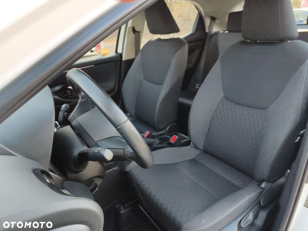 Toyota Yaris - 20