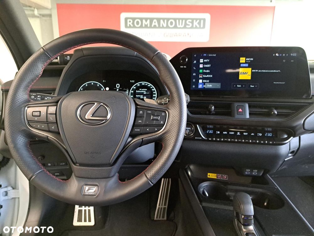 Lexus UX - 14