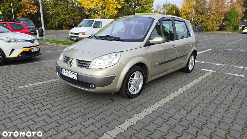 Renault Scenic - 1