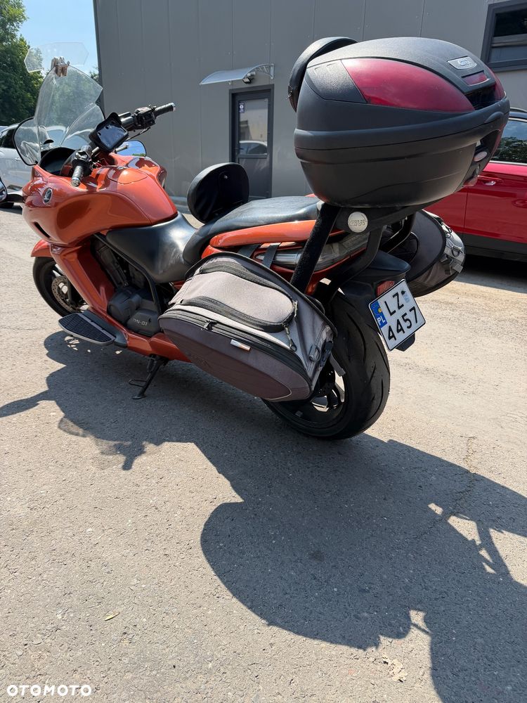 Honda DN-01 - 6