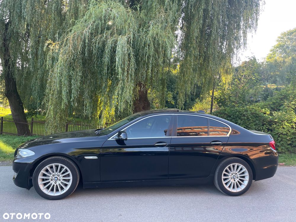 BMW Seria 5 528i xDrive - 2