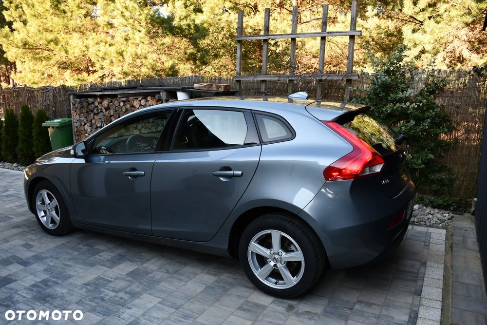 Volvo V40 D2 - 8