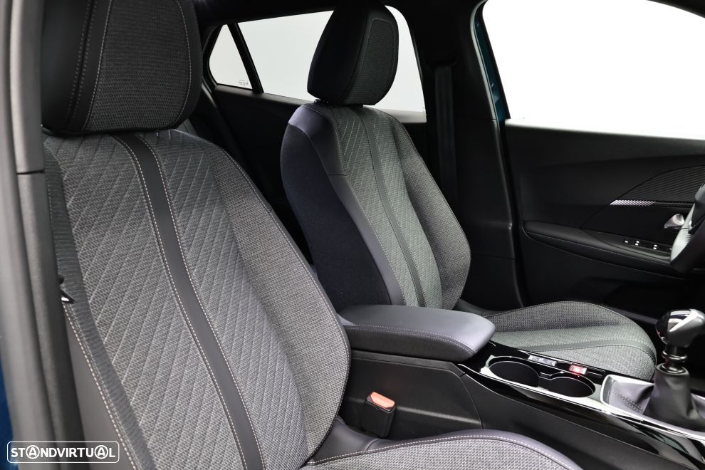 Peugeot 2008 1.2 PureTech Allure - 19