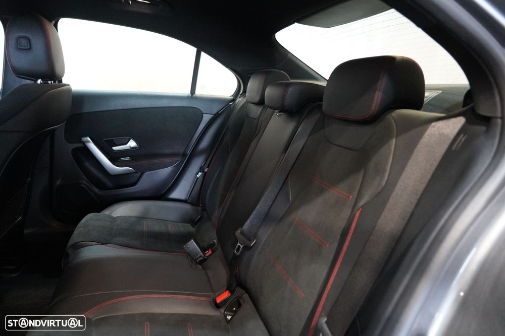 Mercedes-Benz A 180 Limousine - 24