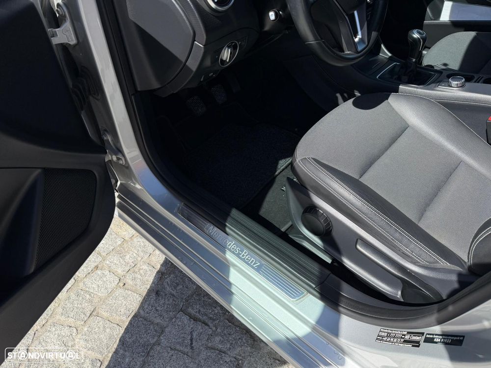Mercedes-Benz A 180 CDI (BlueEFFICIENCY) Urban - 10
