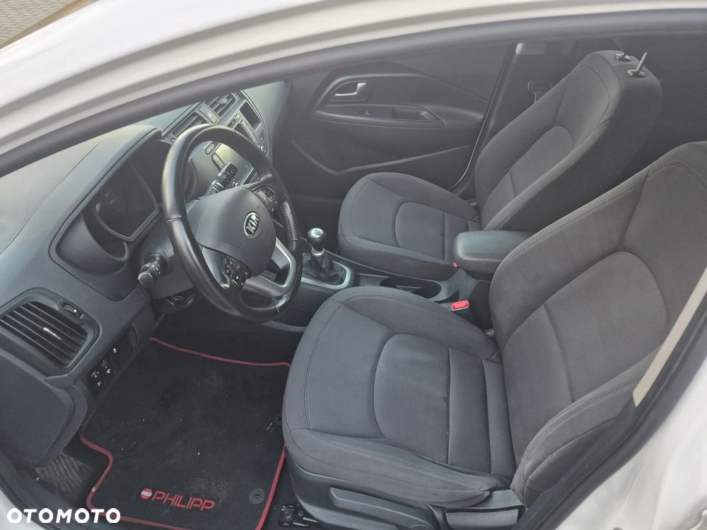 Kia Rio 1.4 Vision - 14