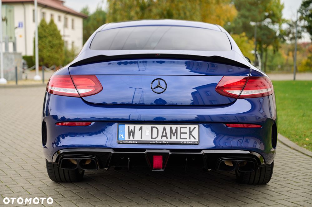 Mercedes-Benz Klasa C 300 9G-TRONIC - 11