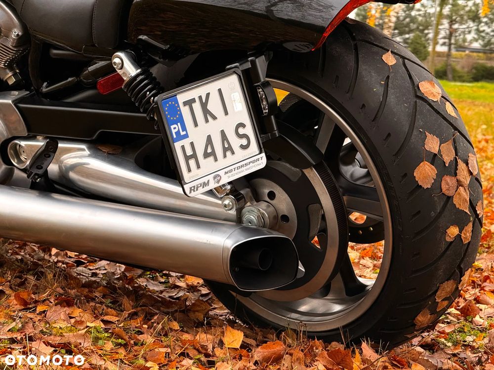 Harley-Davidson V-Rod Muscle - 14