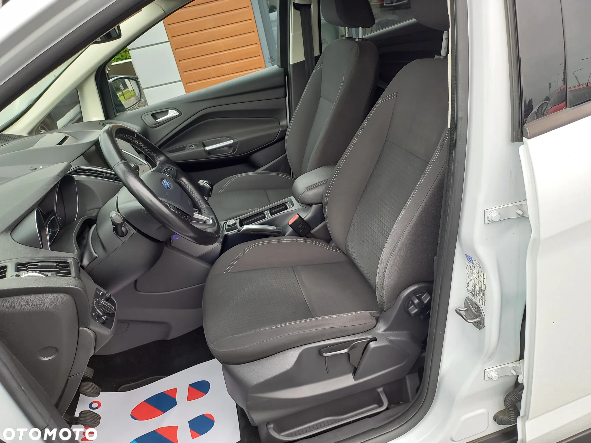 Ford C-MAX - 13