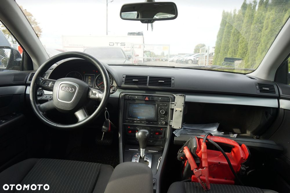 DESKA ROZDZIELCZA AIRBAG KONSOLA A4 B7 AUDI 2004-2008 - 1