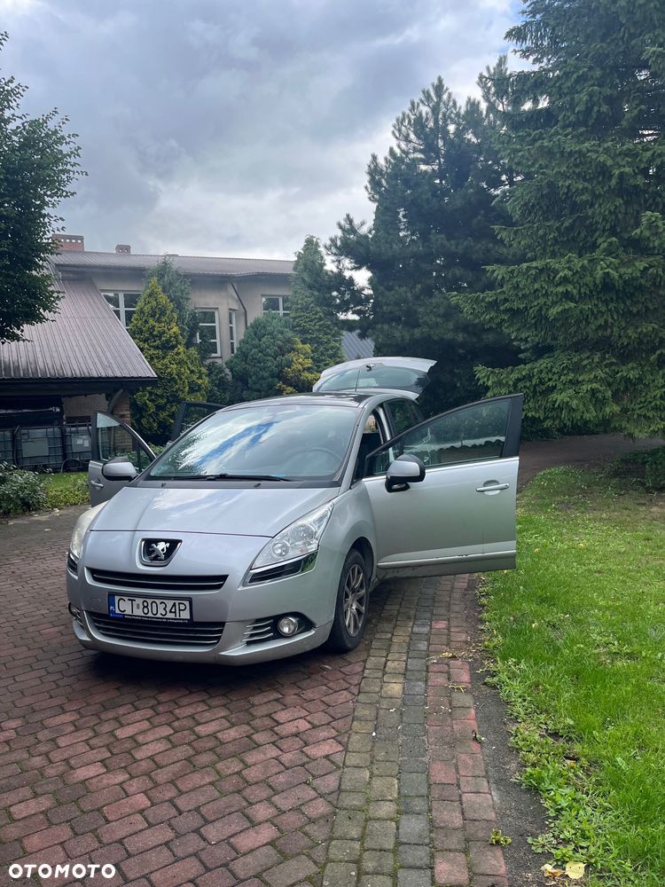 Peugeot 5008 - 1